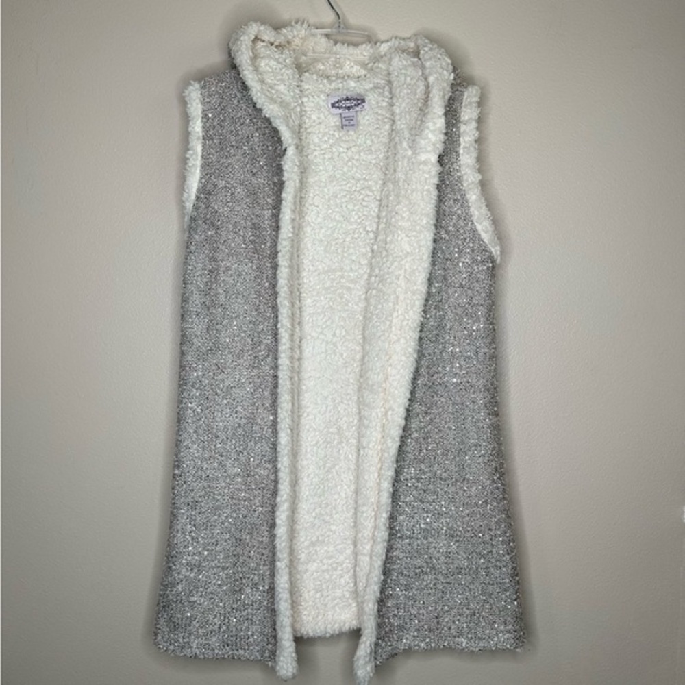 Oliver Woman’s Sherpa Lined Open Hooded Vest - Sparkle Reversible tan‎ Size M